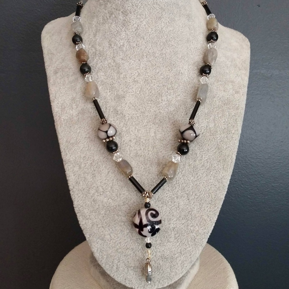 Arty black and gray glass pendant necklace